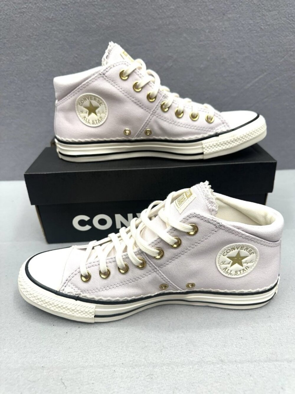 Converse CTAS Madison Womens 9.5 Chuck Taylor All Star A17203F Mid Top Lilac NIB